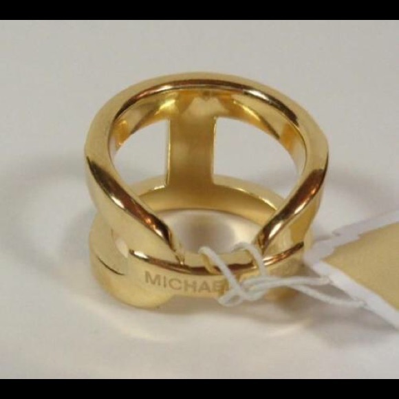 Michael Kors Ring - Picture 3 of 3